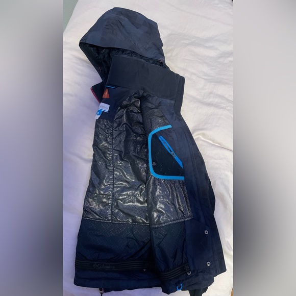 Columbia - Winter Jacket - Picture 4 of 5